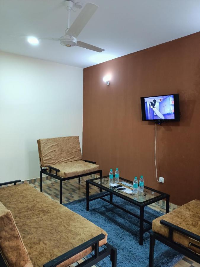 1 Bedroom Fully Furnished Luxurious Apartment Voi Town Eksteriør billede