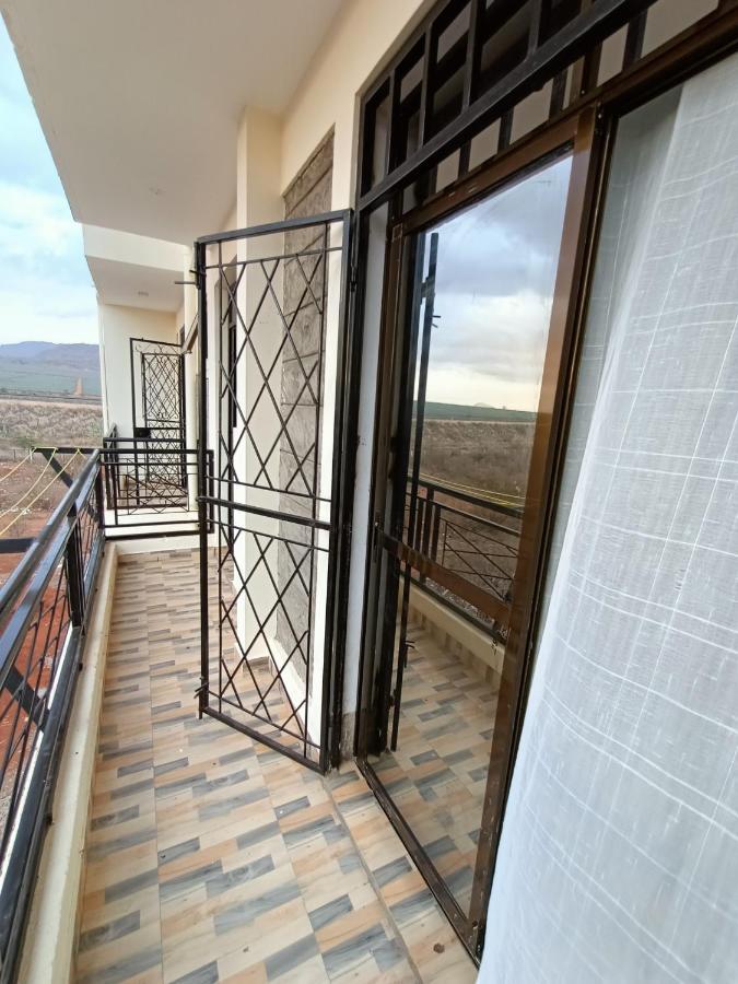 1 Bedroom Fully Furnished Luxurious Apartment Voi Town Eksteriør billede
